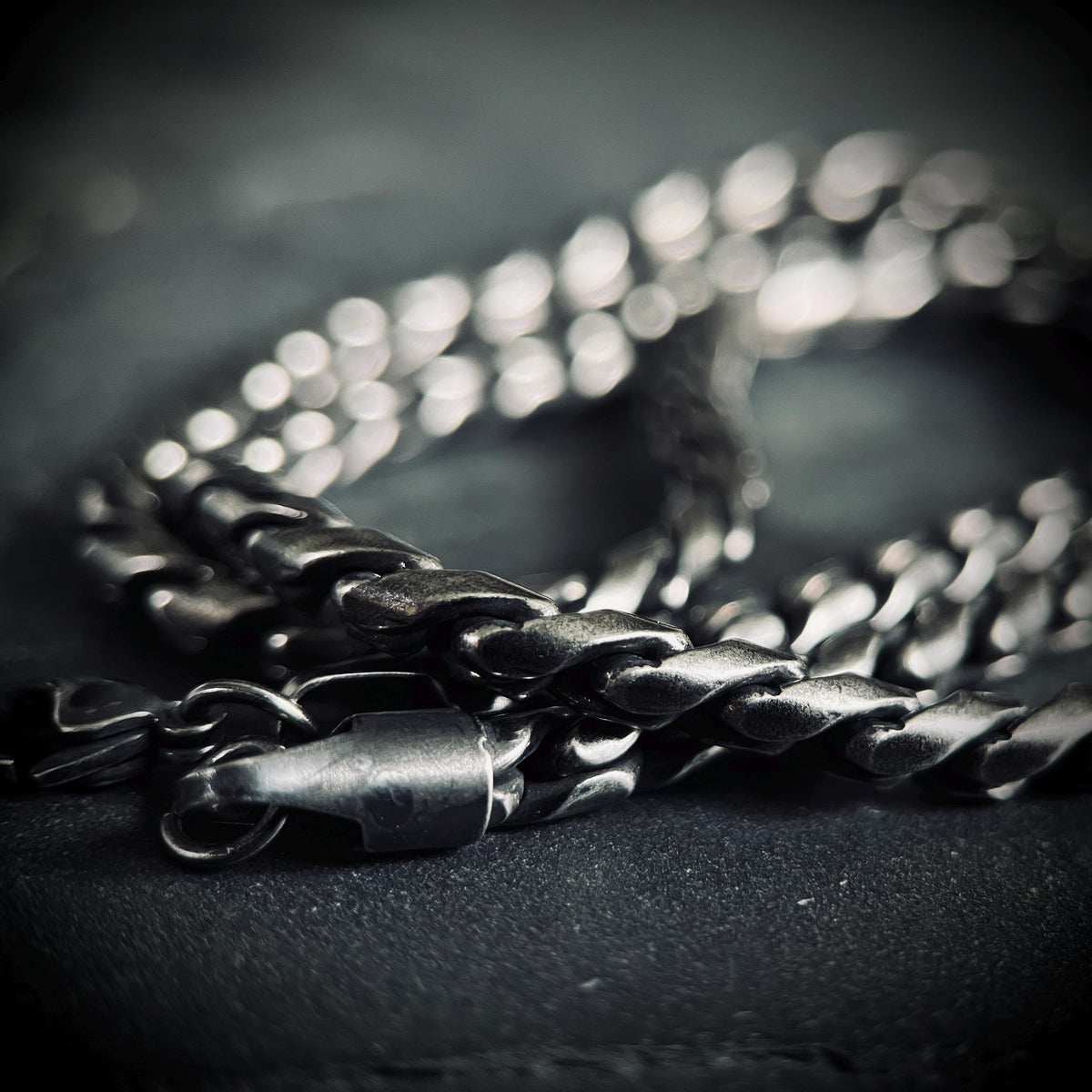 Oxidised Simple Stainless Steel Matte Silver Thick Chunky Heavy Wheat Chain Necklace - Mens / Style / Minimalist - 60cm