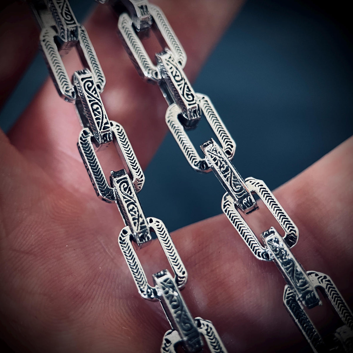 Oxidised Chrome Silver Plated Thick Chunky Heavy Steel Cable Link Boxy Chain Necklace with Engraved Ornate Pattern  - Mens / Style - 22"