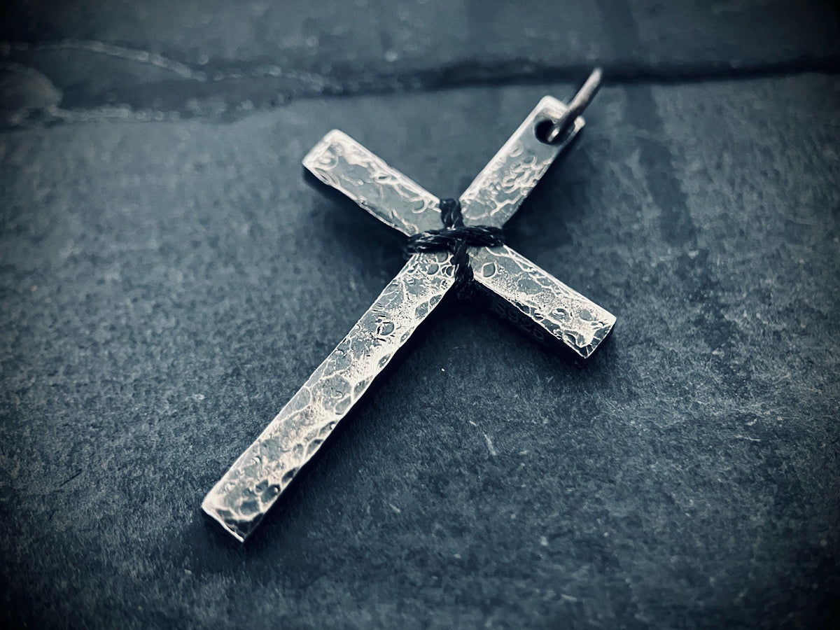 Rustic Hammered Textured 925 Sterling Silver Cross Crucifix Pendant: Distressed Oxidised Finish