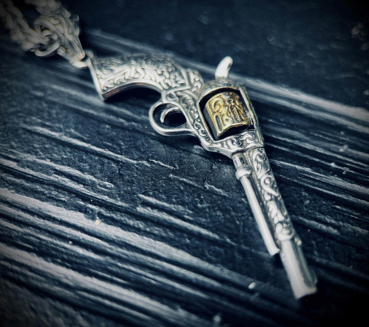 Ornate Engraved Stainless Steel Silver Outlaw Revolver Gun Pendant & Necklace Chain Gold Plated Cylinder