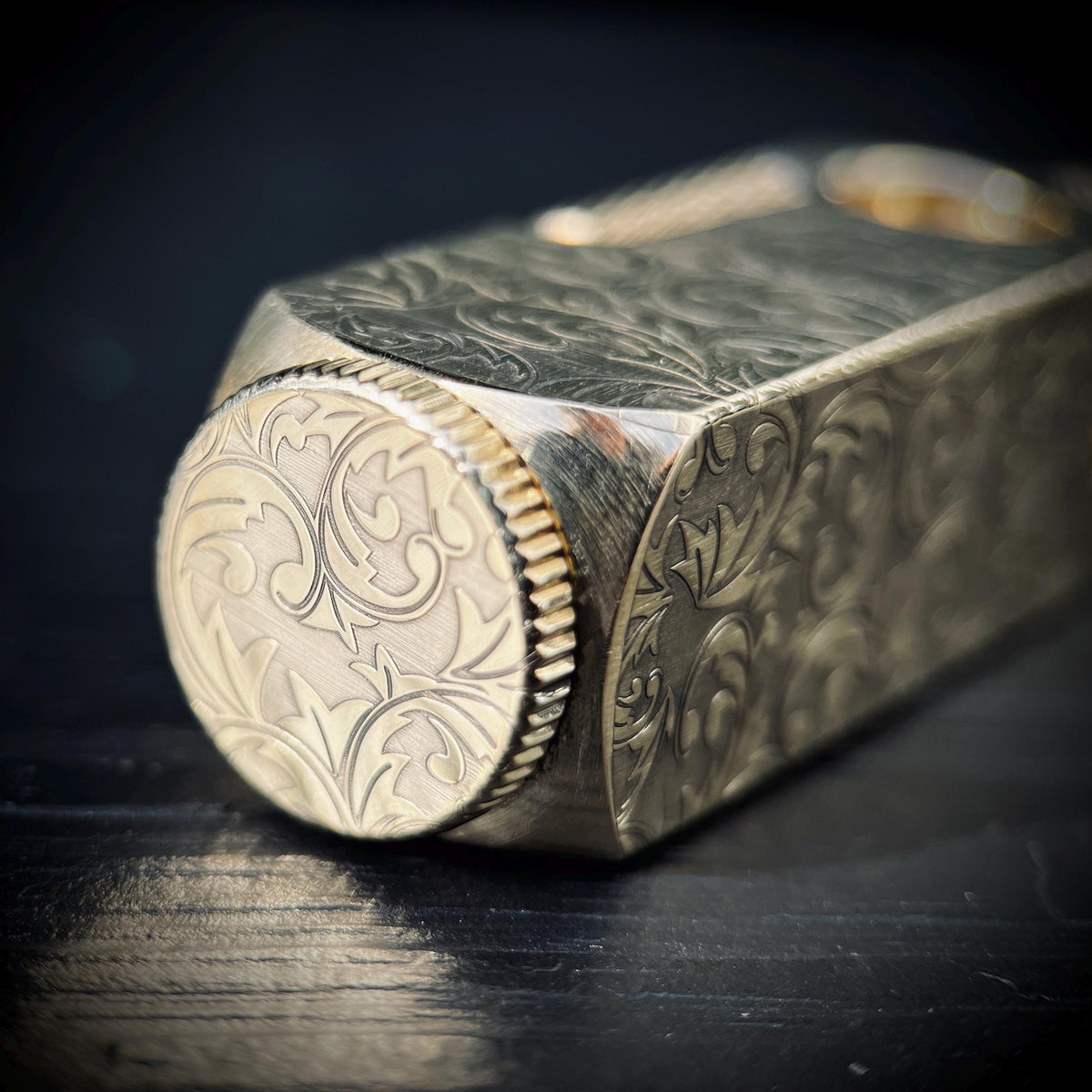 Ornate Engraved Limited Edition Heavy Duty Retro Vintage Style Smooth Solid Brass Gold Lighter