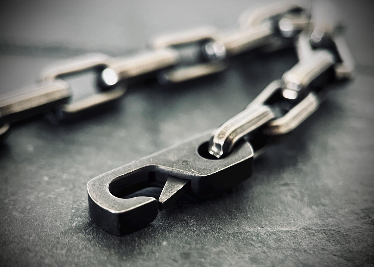 Rustic Oxidised Stainless Steel Matte Blackened Silver Thick Chunky Heavy Cable Link Chain Bracelet
