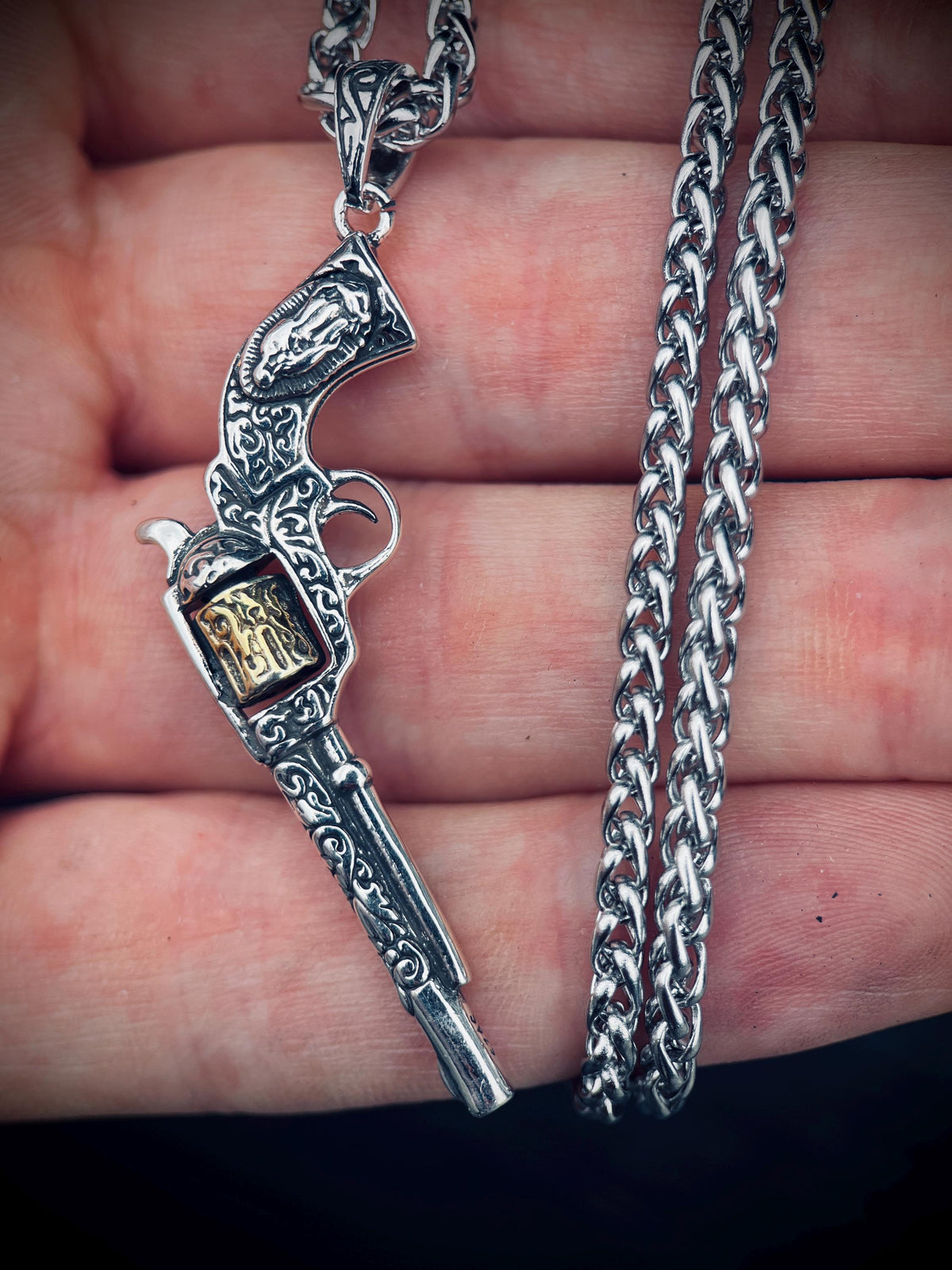 Ornate Engraved Stainless Steel Silver Outlaw Revolver Gun Pendant & Necklace Chain Gold Plated Cylinder
