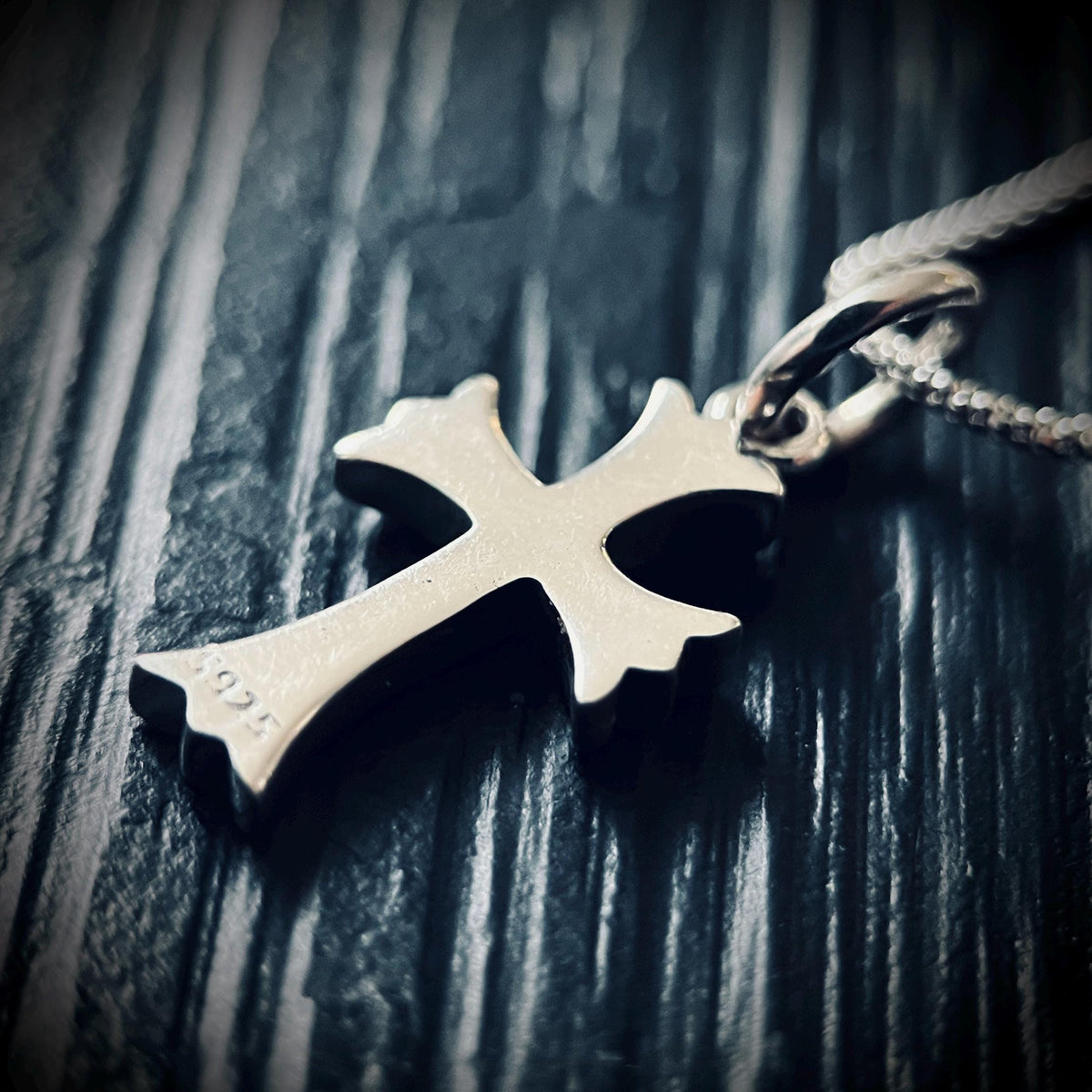 925 Solid Sterling Silver Small Dainty Crucifix Cross Pendant & Popcorn Chain Necklace