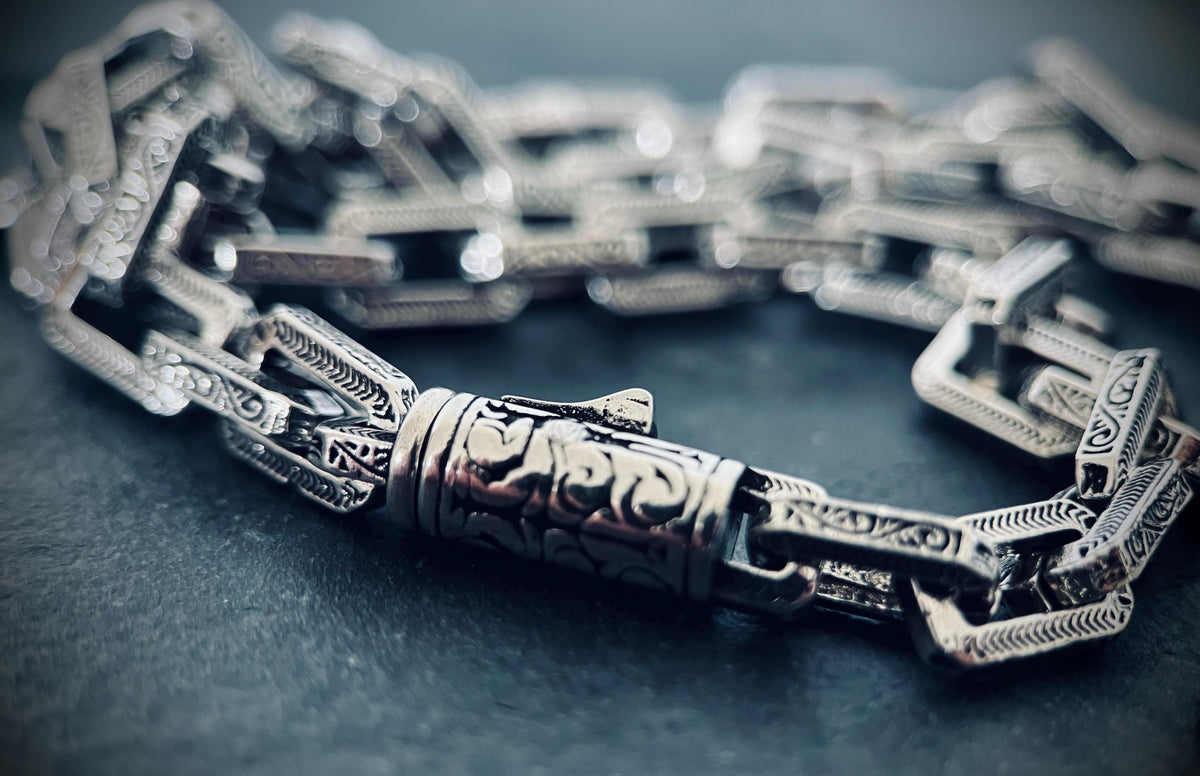 Oxidised Chrome Silver Plated Thick Chunky Heavy Steel Cable Link Boxy Chain Necklace with Engraved Ornate Pattern  - Mens / Style - 22"