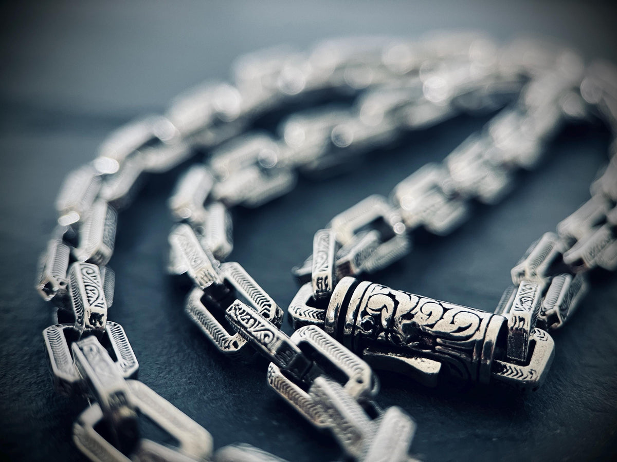 Oxidised Chrome Silver Plated Thick Chunky Heavy Steel Cable Link Boxy Chain Necklace with Engraved Ornate Pattern  - Mens / Style - 22"