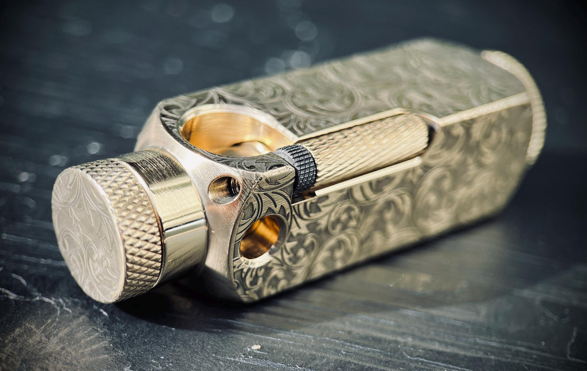 Ornate Engraved Limited Edition Heavy Duty Retro Vintage Style Smooth Solid Brass Gold Lighter