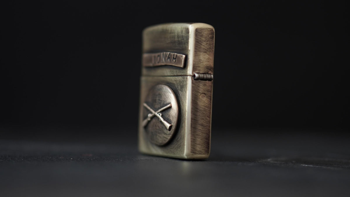 Customised Distressed Vintage Style Aged Brass Zippo Lighter with U.S. Rifle Badge Emblem and Personalised Name Engraving