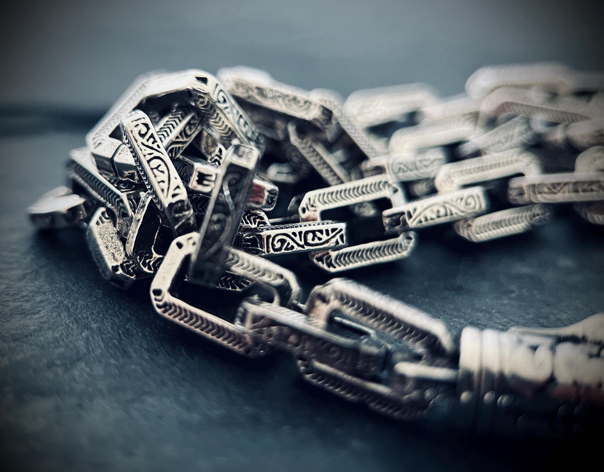 Oxidised Chrome Silver Plated Thick Chunky Heavy Steel Cable Link Boxy Chain Necklace with Engraved Ornate Pattern  - Mens / Style - 22"