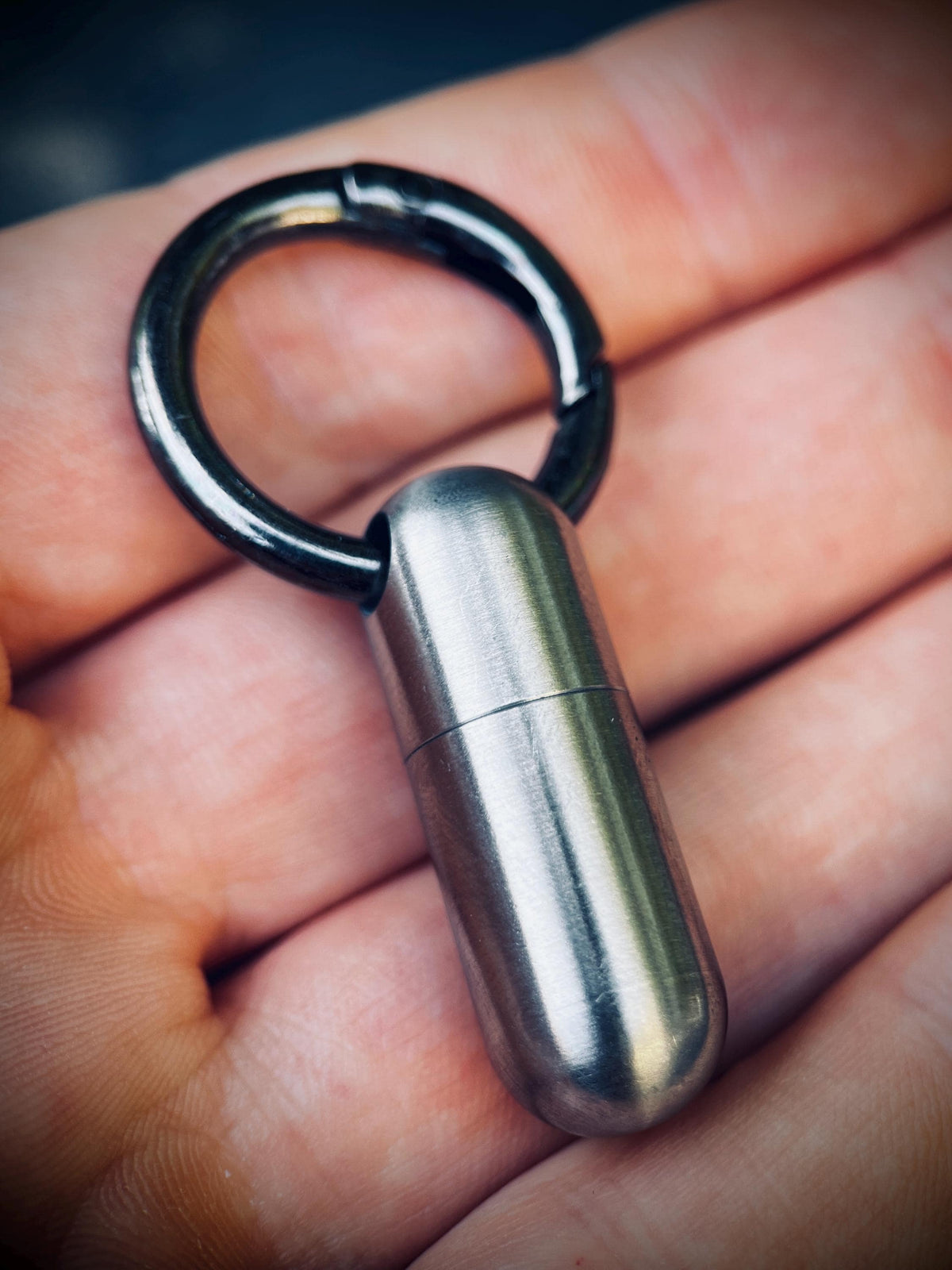 Silver Stainless Steel Titanium Waterproof Pill Bottle Capsule Keychain / Keyring / Carabiner / Survival EDC / Container / Pocket