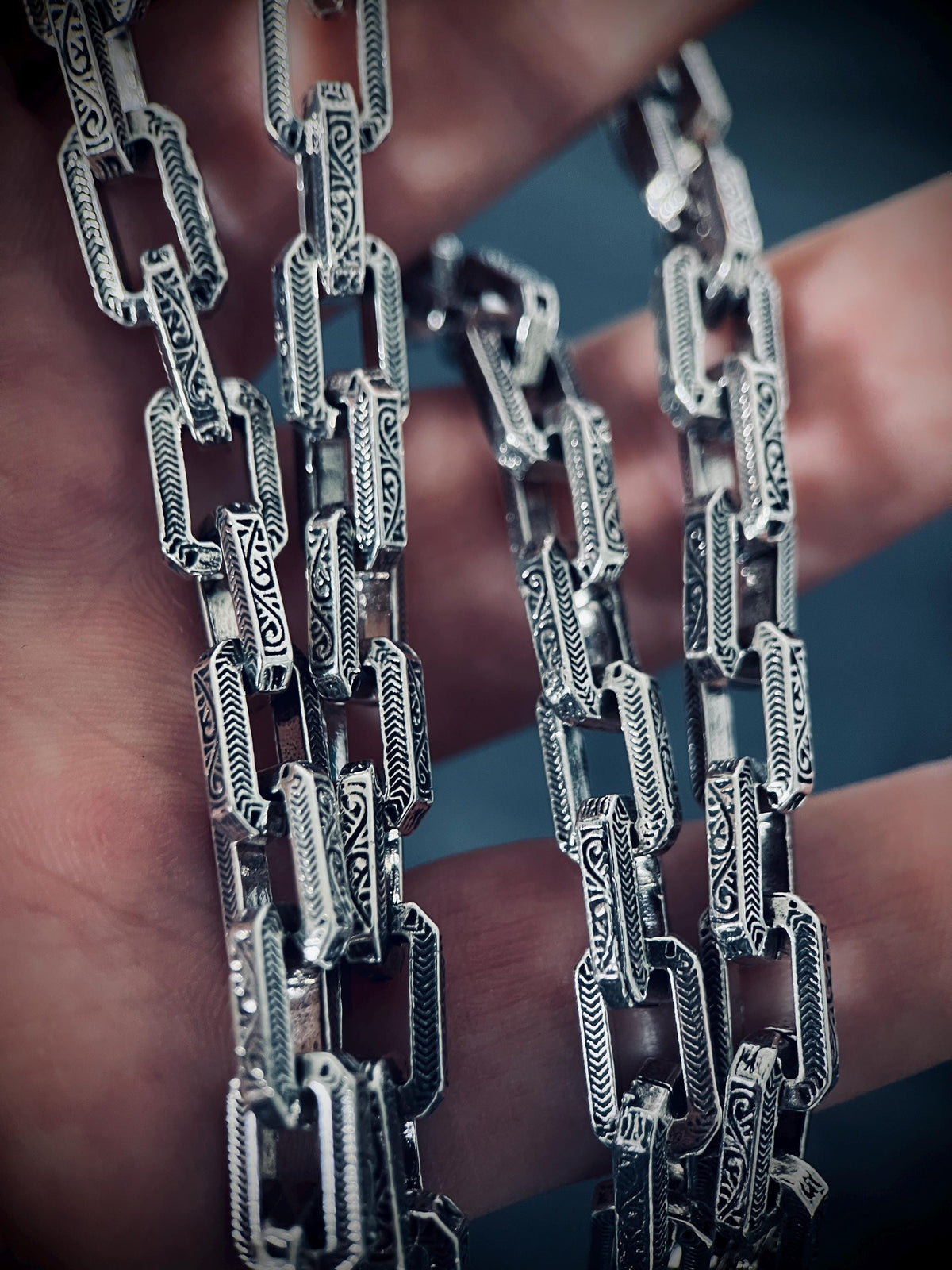 Oxidised Chrome Silver Plated Thick Chunky Heavy Steel Cable Link Boxy Chain Necklace with Engraved Ornate Pattern  - Mens / Style - 22"