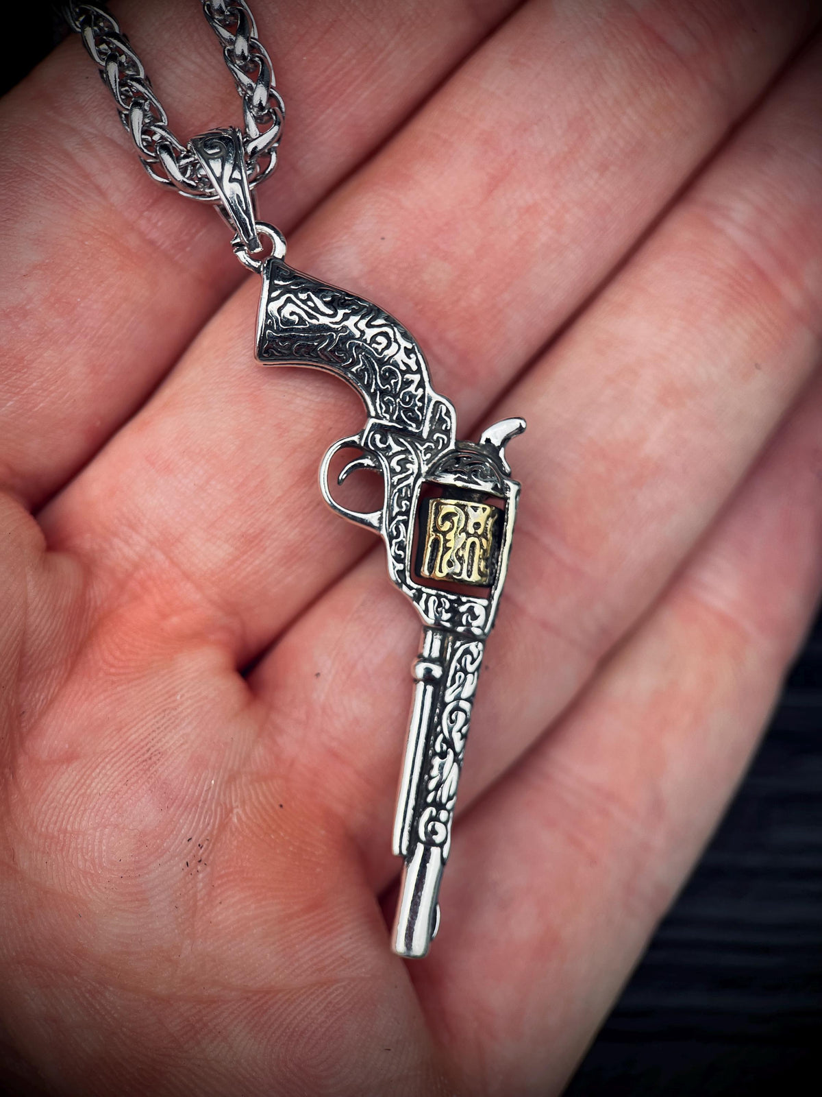Ornate Engraved Stainless Steel Silver Outlaw Revolver Gun Pendant & Necklace Chain Gold Plated Cylinder
