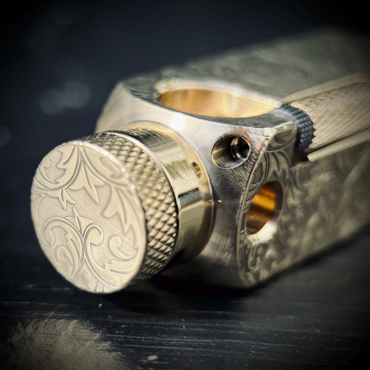 Ornate Engraved Limited Edition Heavy Duty Retro Vintage Style Smooth Solid Brass Gold Lighter