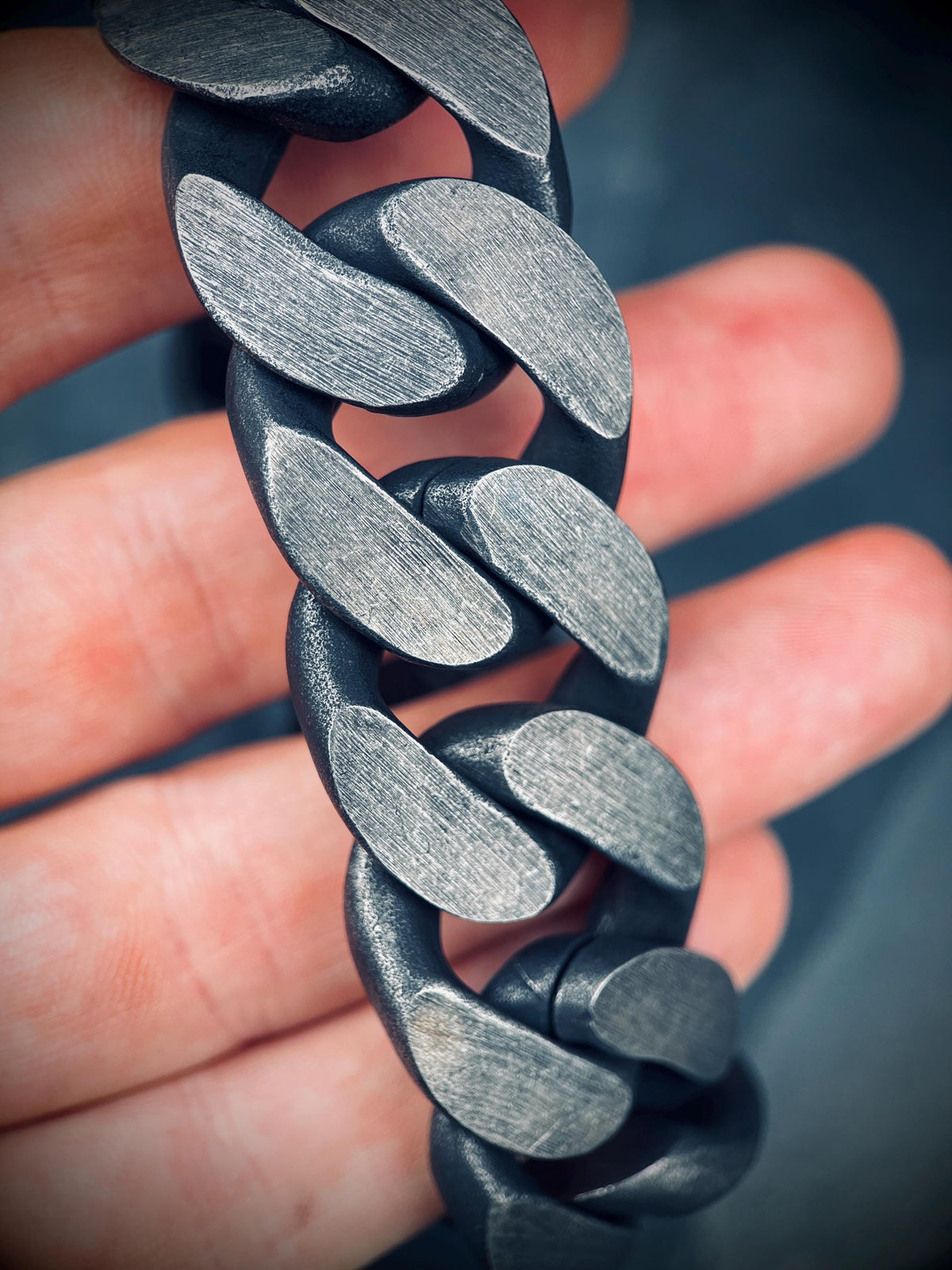 Mens Huge Chunky Distressed Stainless Steel Curb Chain Buckle Bracelet: Heavy Duty Oxidised Finish