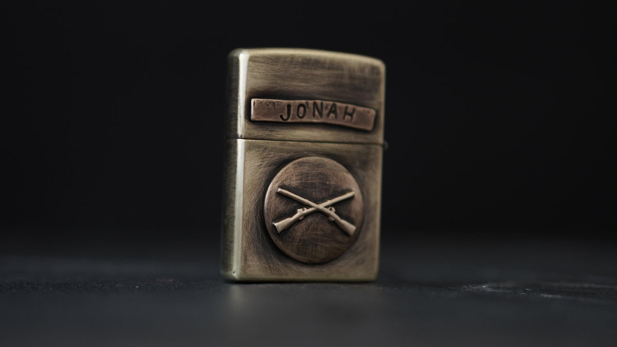 Customised Distressed Vintage Style Aged Brass Zippo Lighter with U.S. Rifle Badge Emblem and Personalised Name Engraving