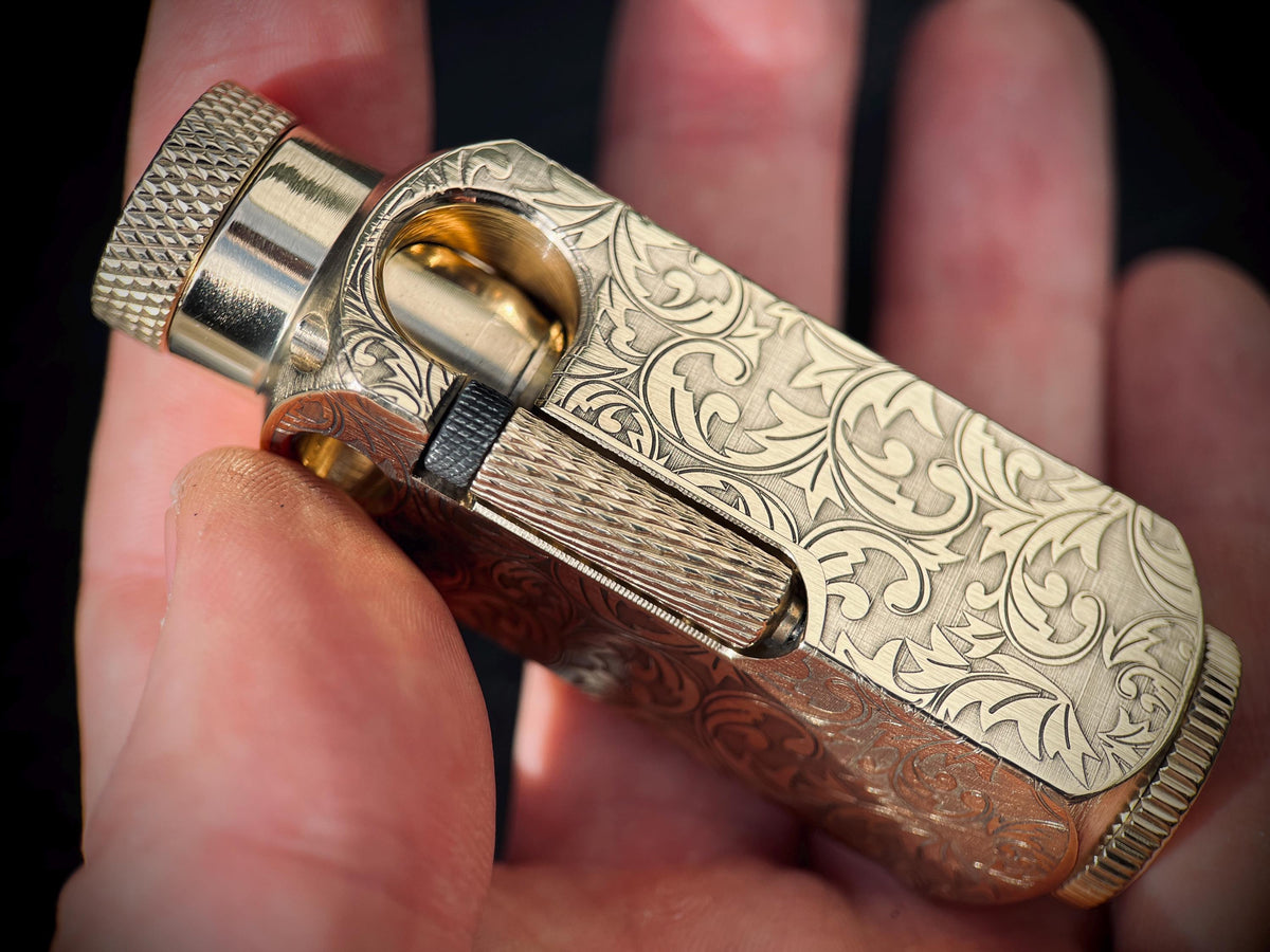 Ornate Engraved Limited Edition Heavy Duty Retro Vintage Style Smooth Solid Brass Gold Lighter