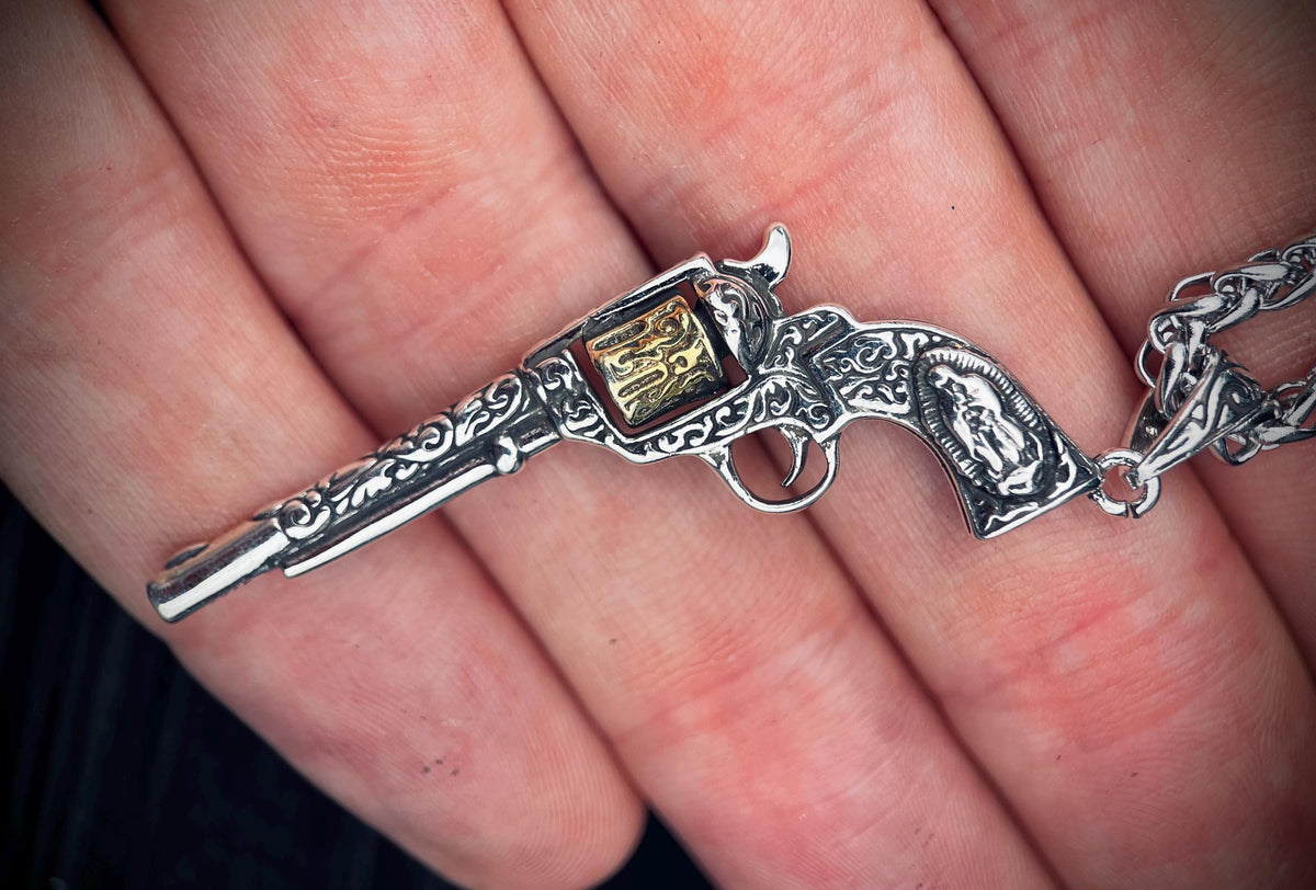 Ornate Engraved Stainless Steel Silver Outlaw Revolver Gun Pendant & Necklace Chain Gold Plated Cylinder