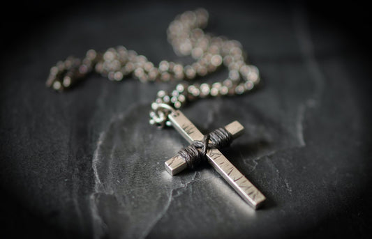 Distressed Solid Sterling Silver 925 Rustic Oxidised Cross Crucifix Pendant with Matching 22" inch Necklace Chain